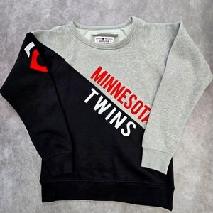 MLB Genuine Merchandise Minnesota Twins Pullover Crew Sweatshirt